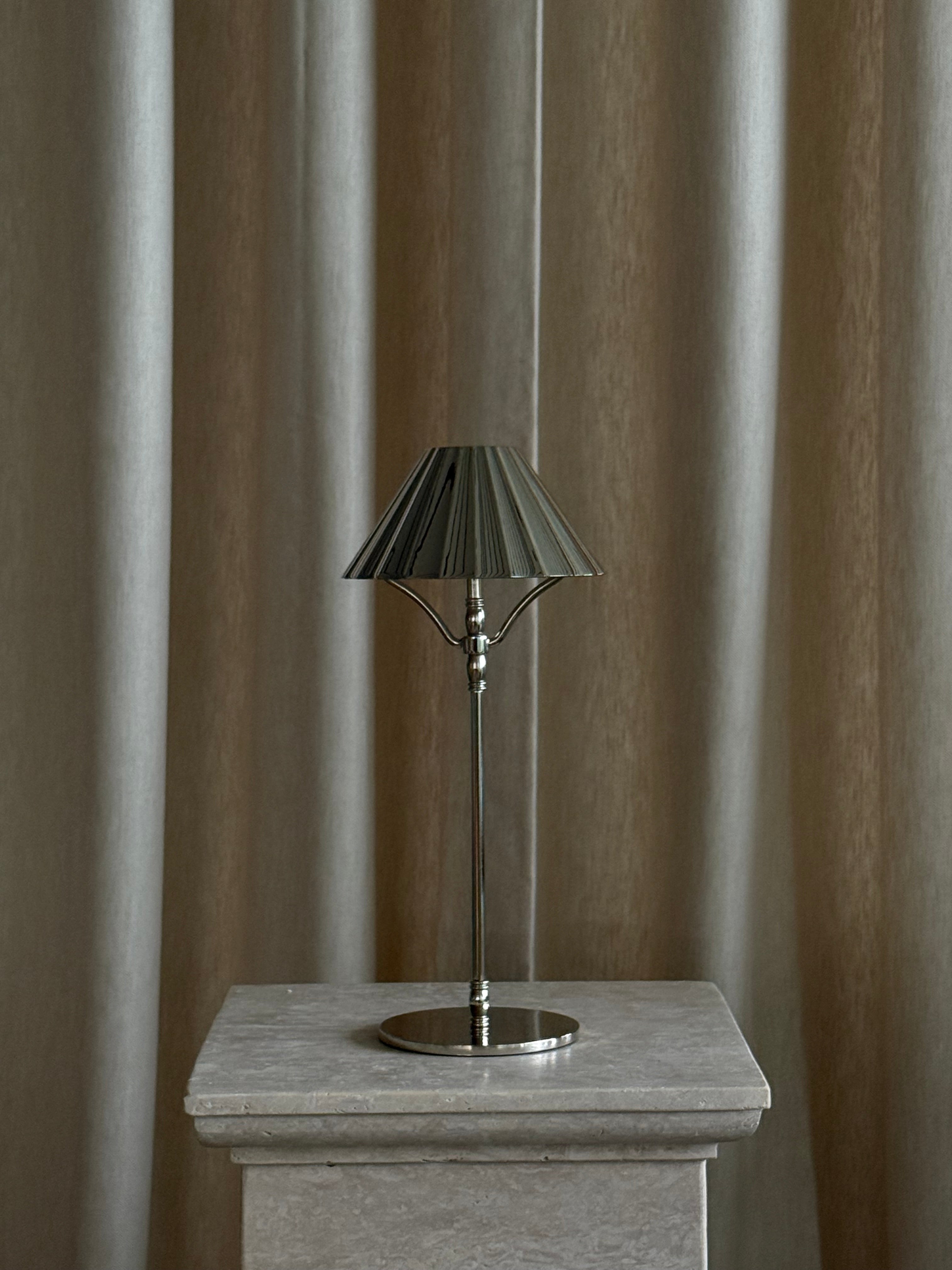 Noir trådløs lampe