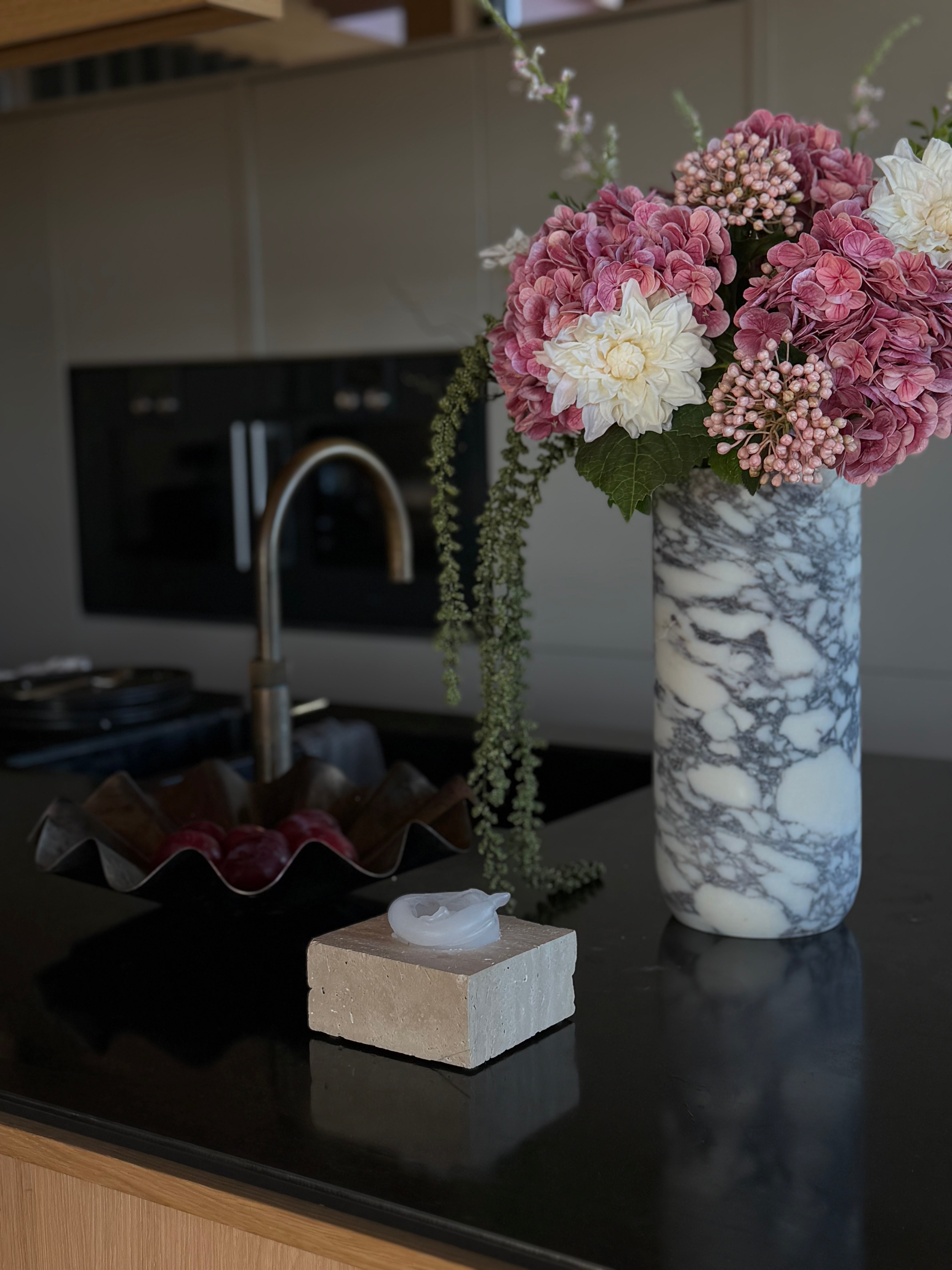 Sasso stor Calacatta Viola