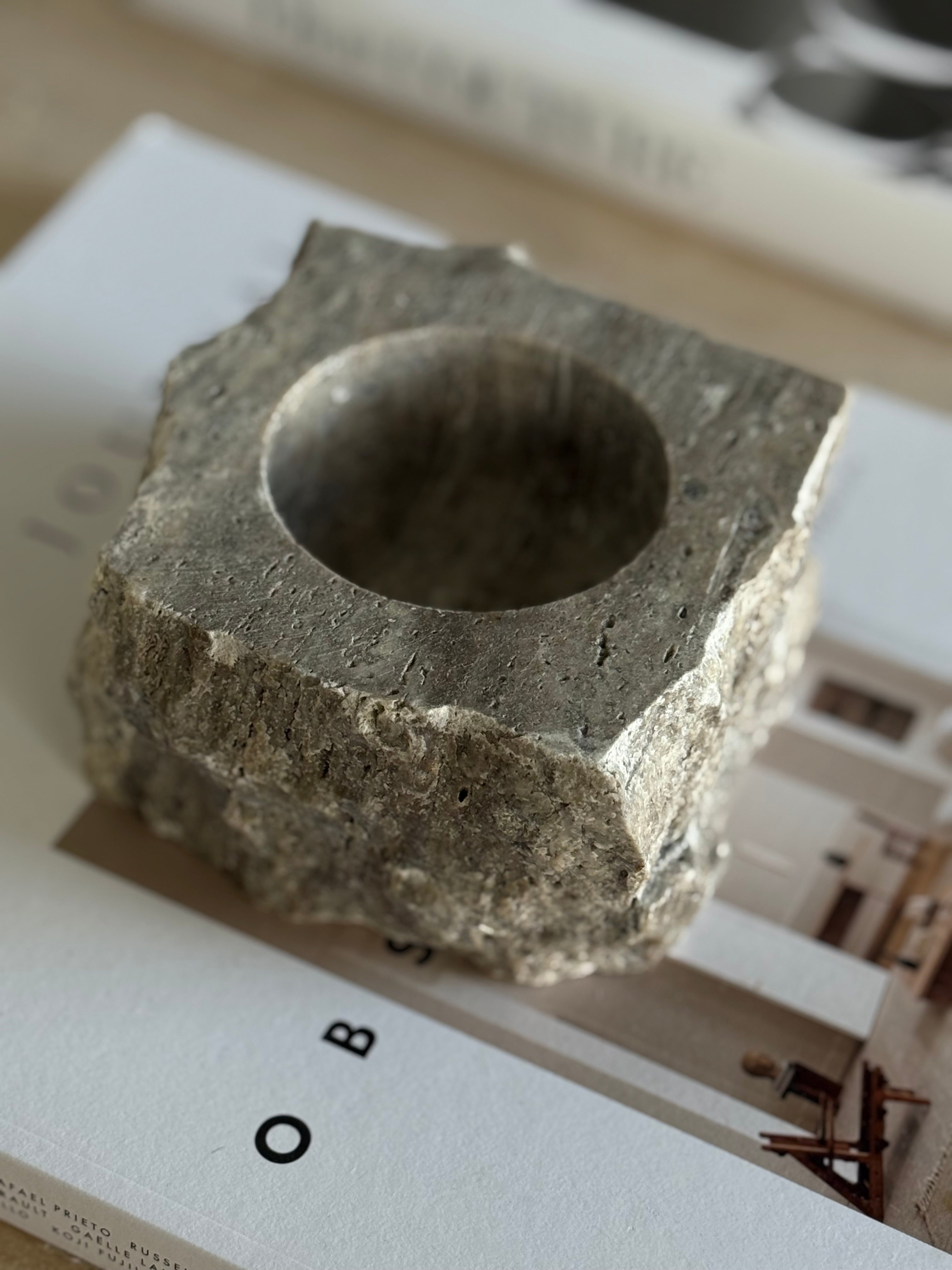 Mondo rå sølv travertin