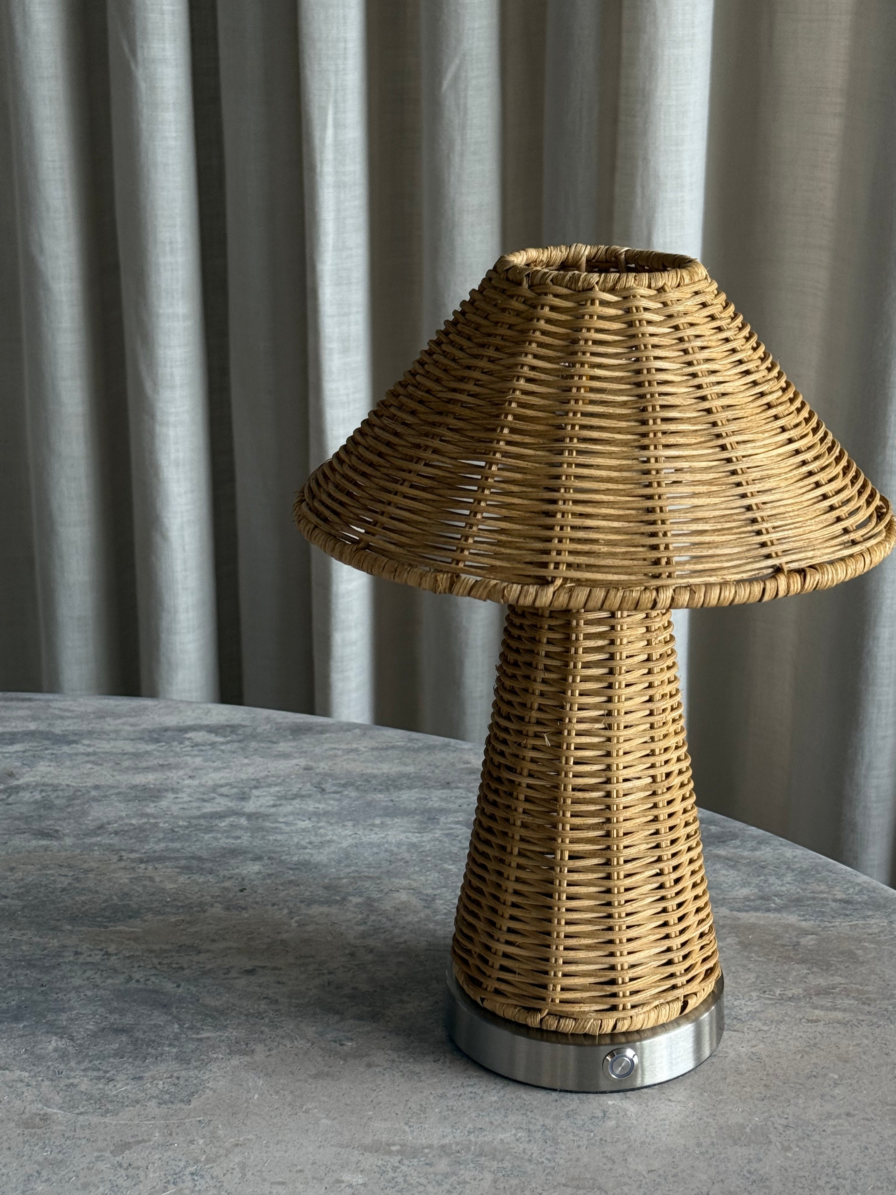 Noelle trådløs lampe stål