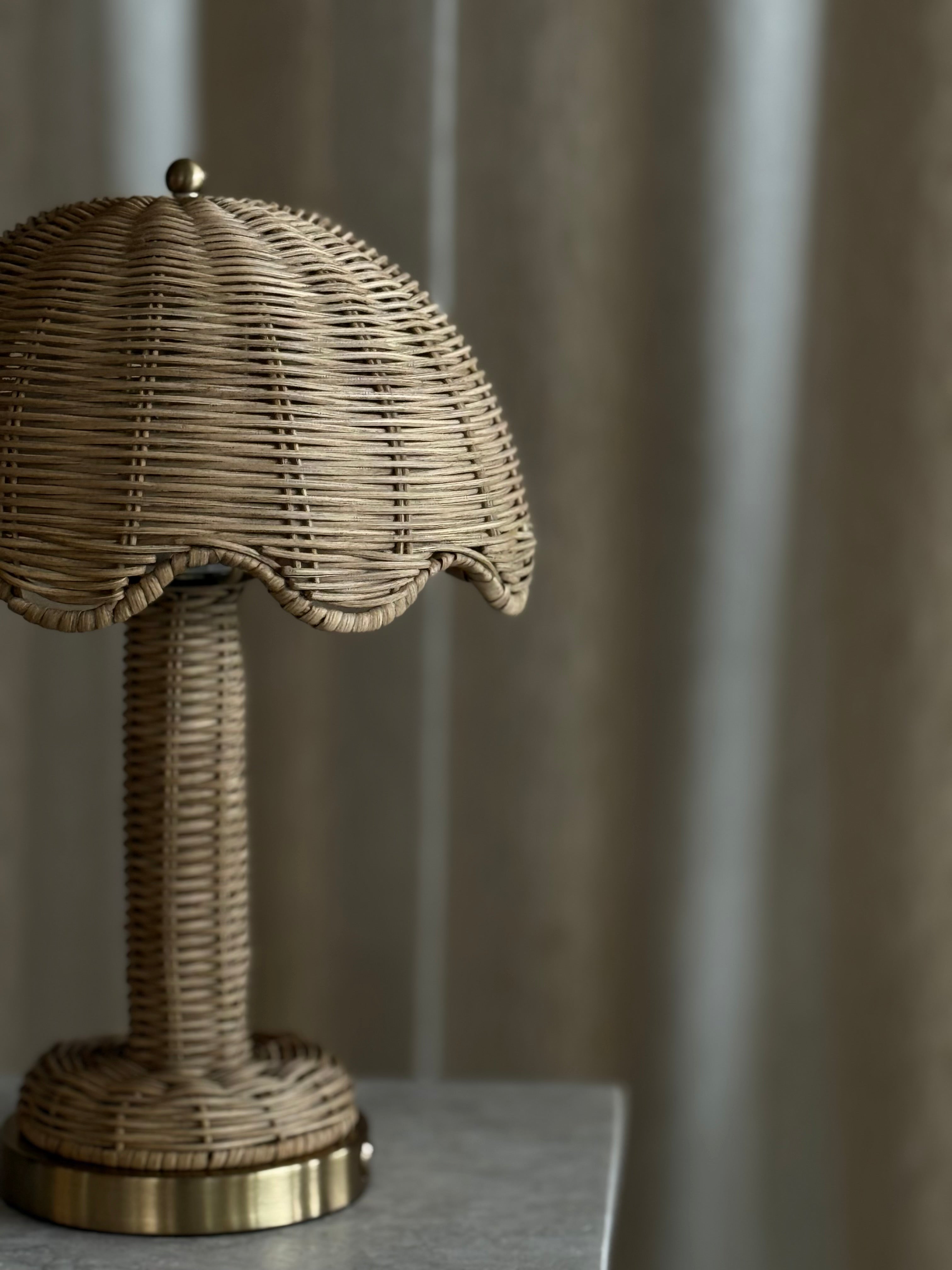 Rattan wave - trådløs lampe