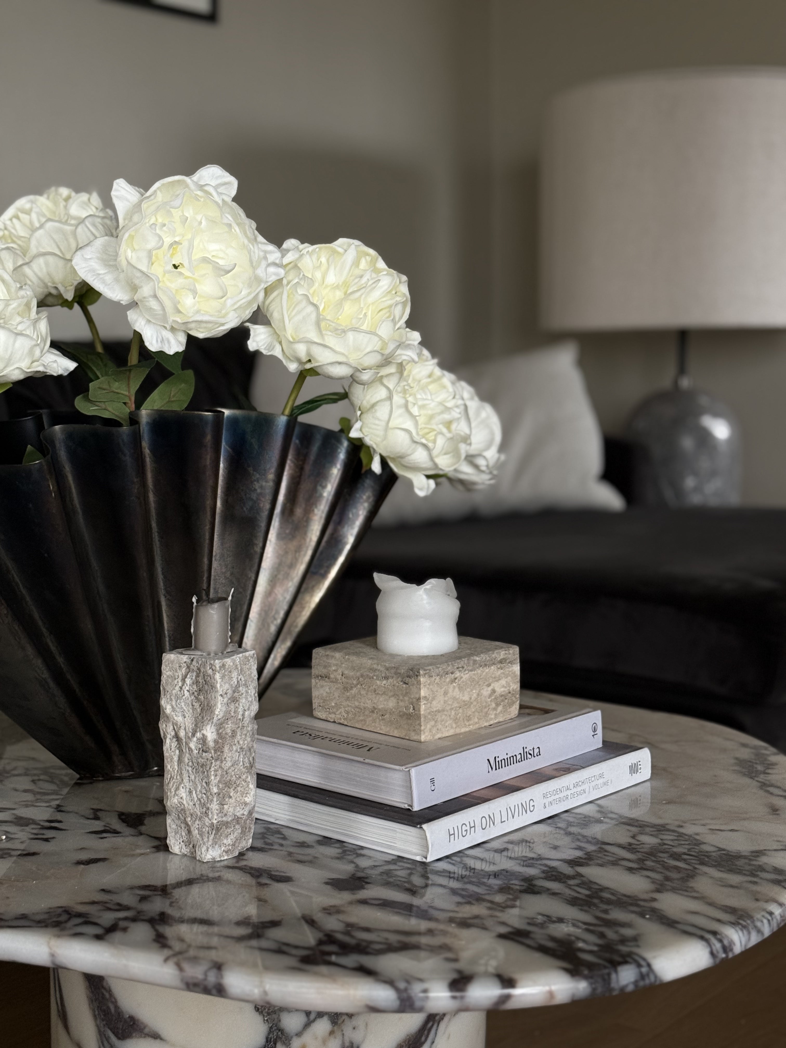 Luce høy sølv travertin