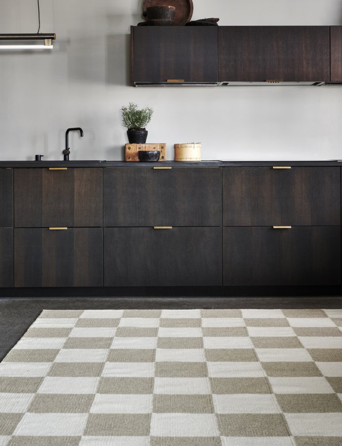 RUTETE ULLTEPPE I BEIGE OG HVITT