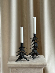 Tre lysestake svart høy