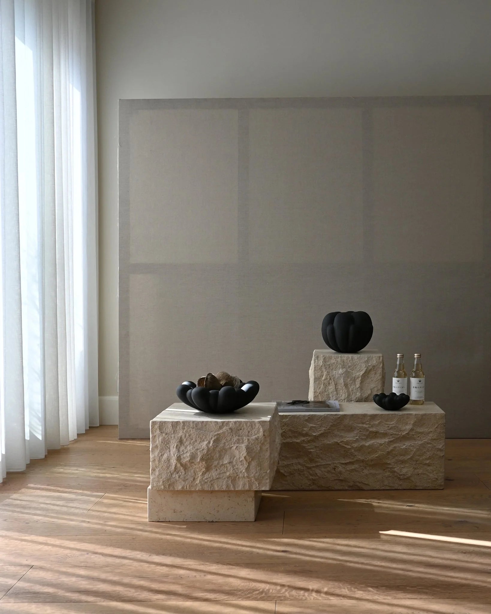 Temple sidebord sandsten høy