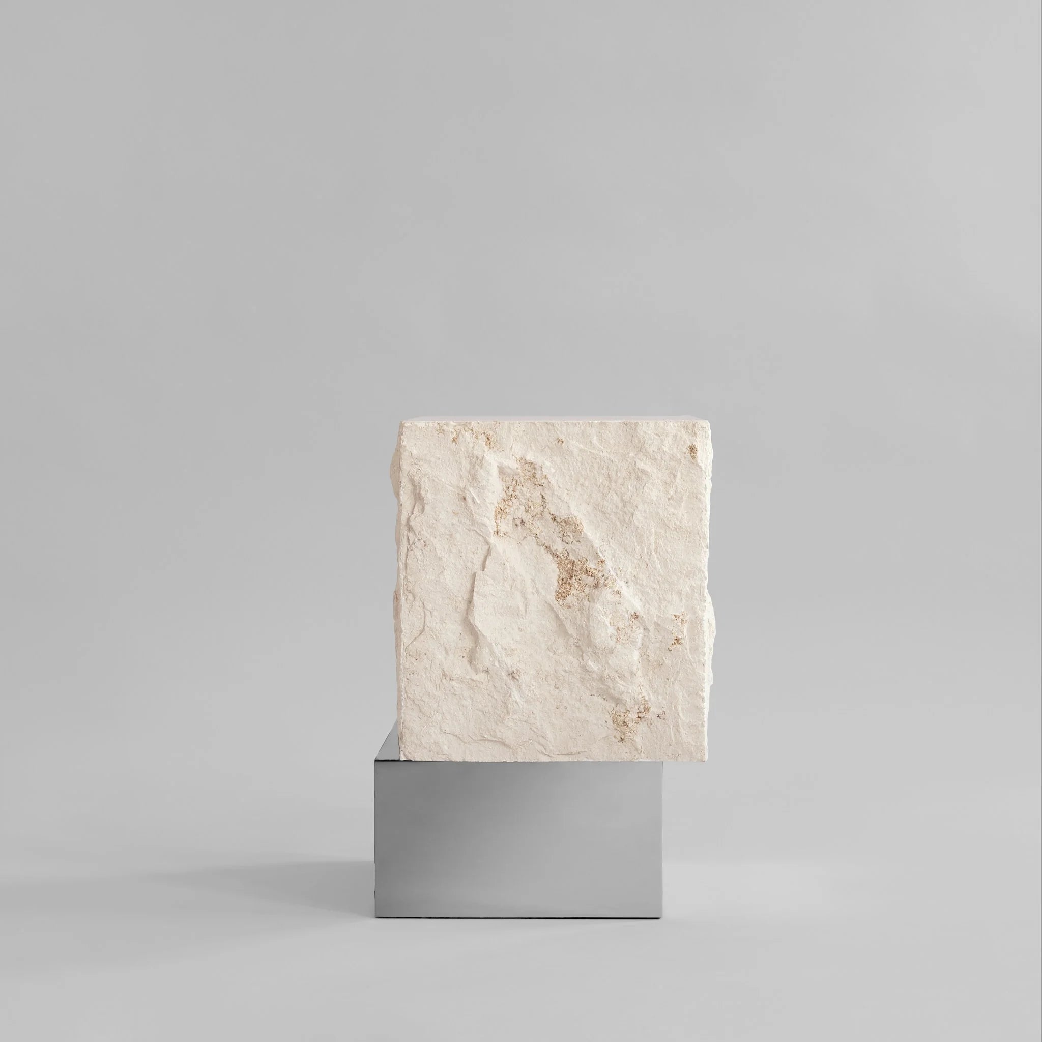 Temple coffee table tall