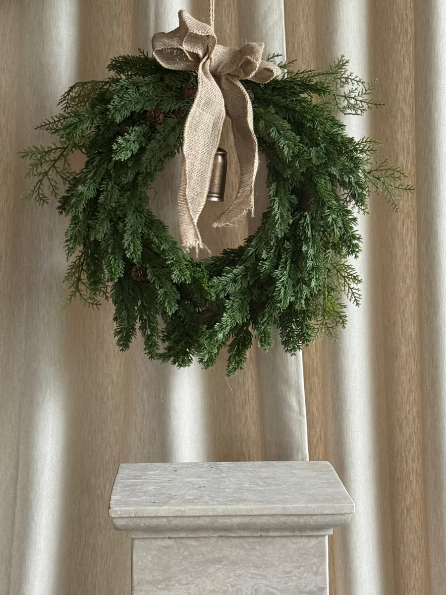 Krans med sløyfe/bjelle