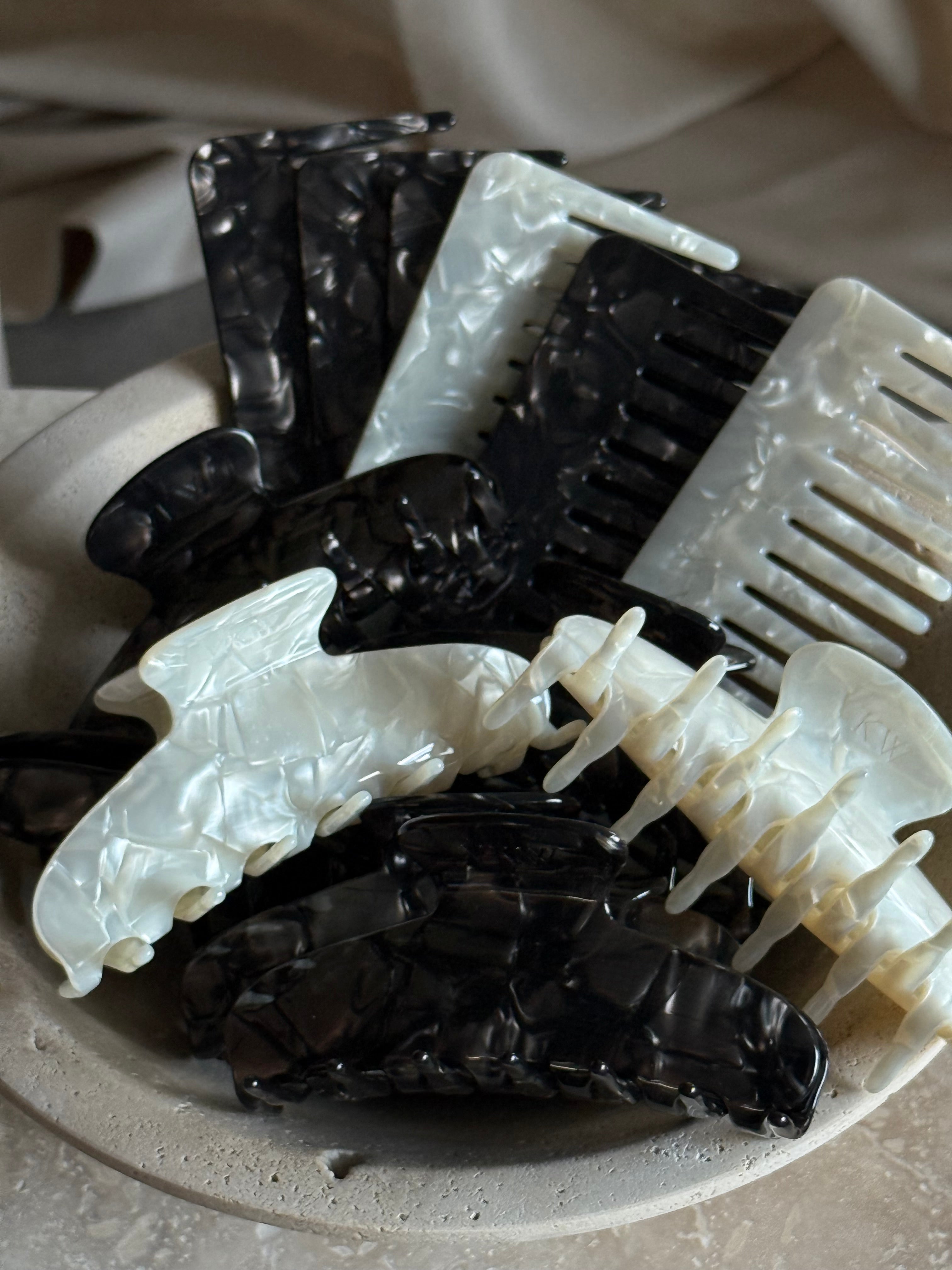 Hårklype + kam brun