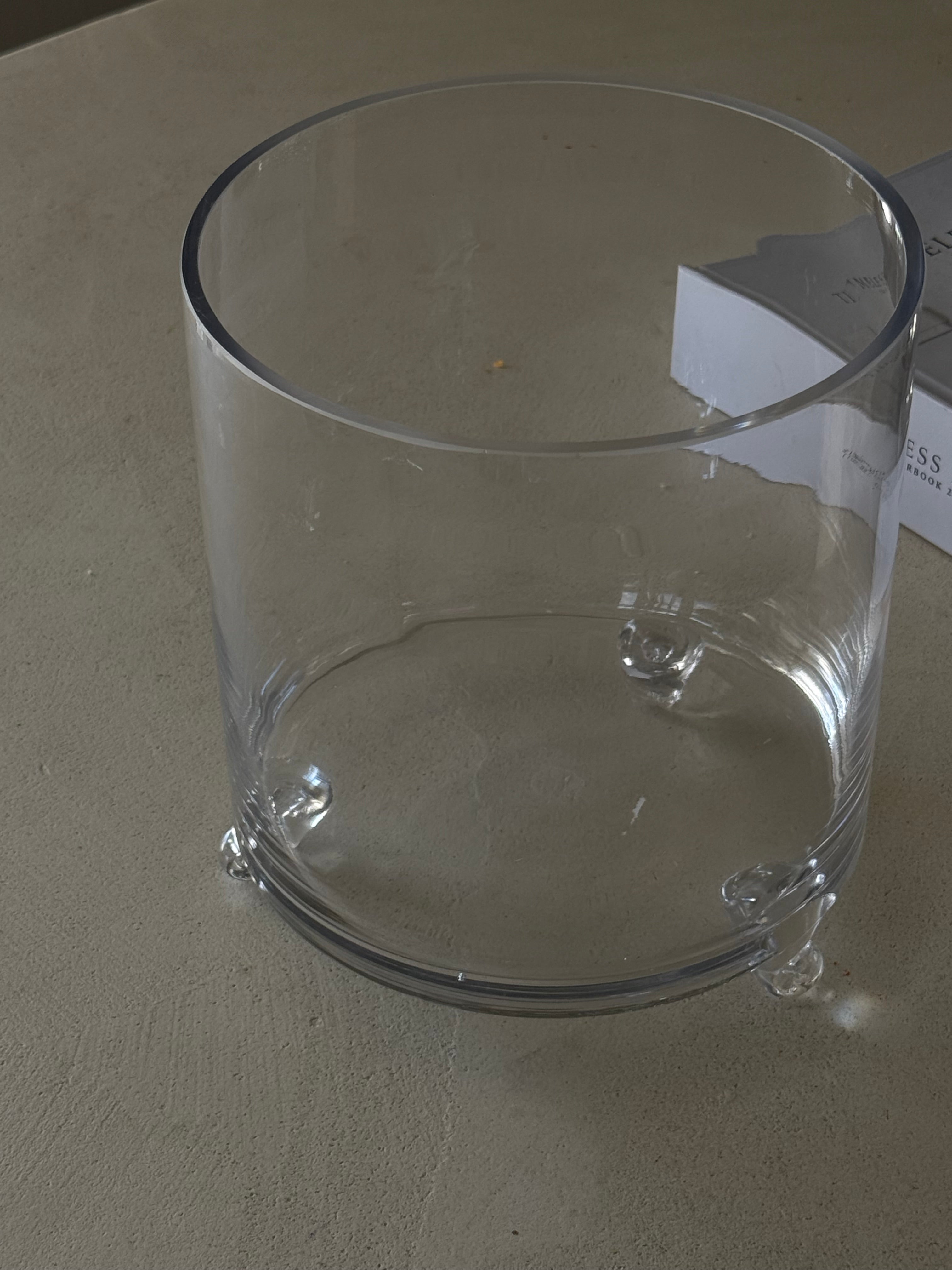 Glassbolle med 3 ben