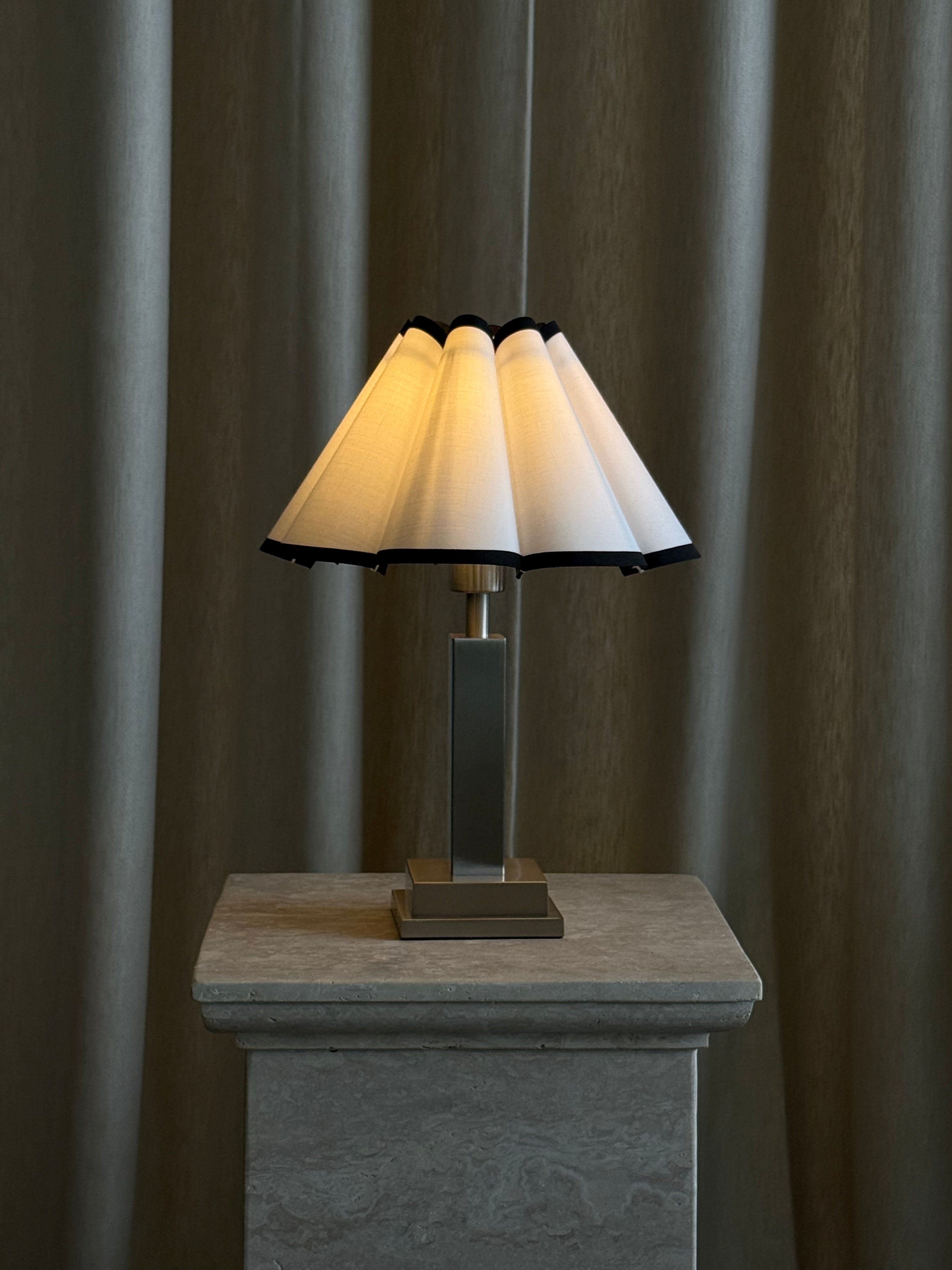 Lampeskjerm scallop kontrast