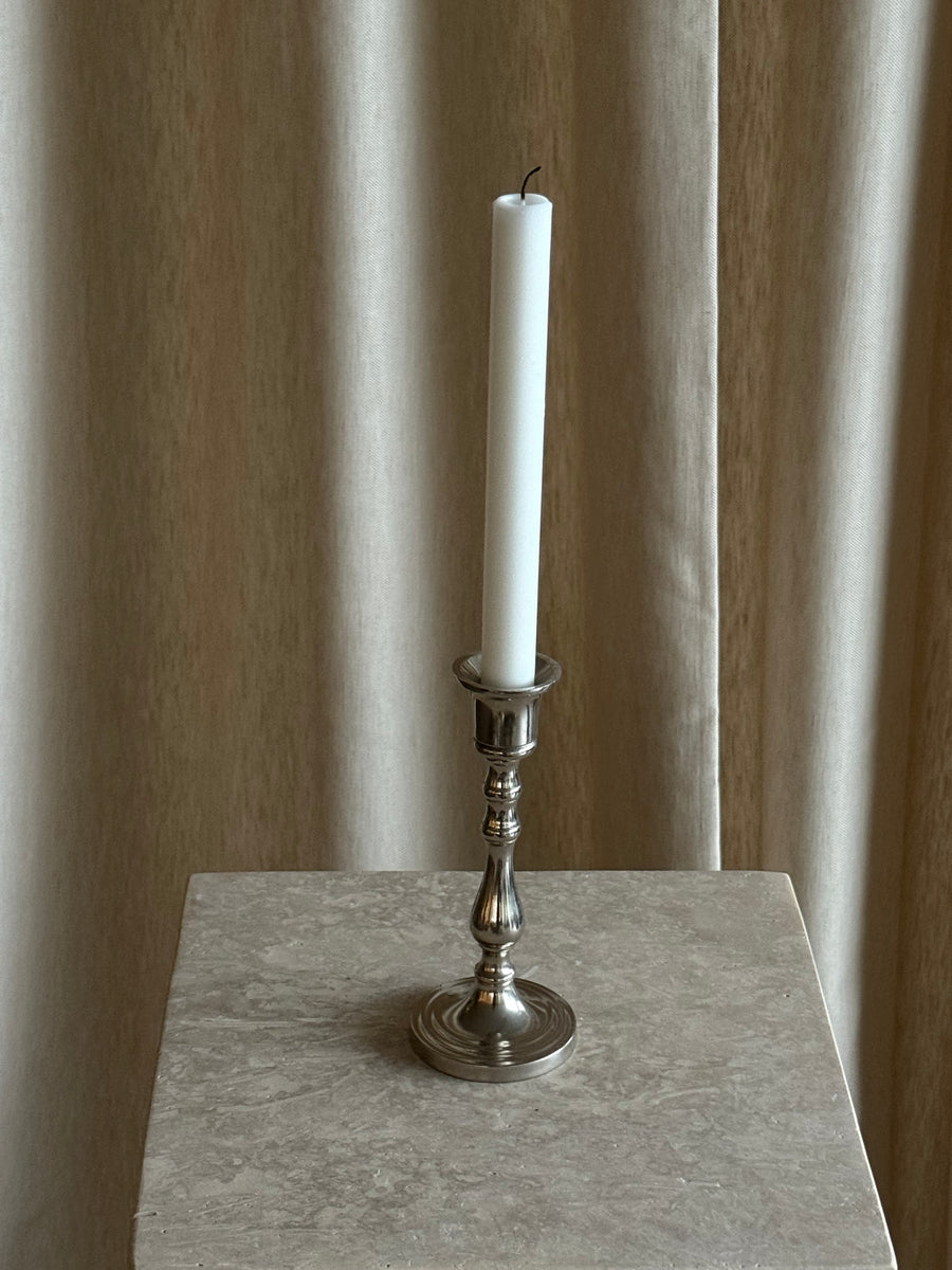 Classic candle holder round