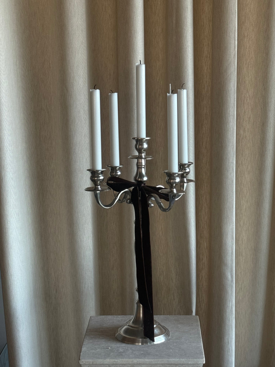 Femarmet lysestake høy