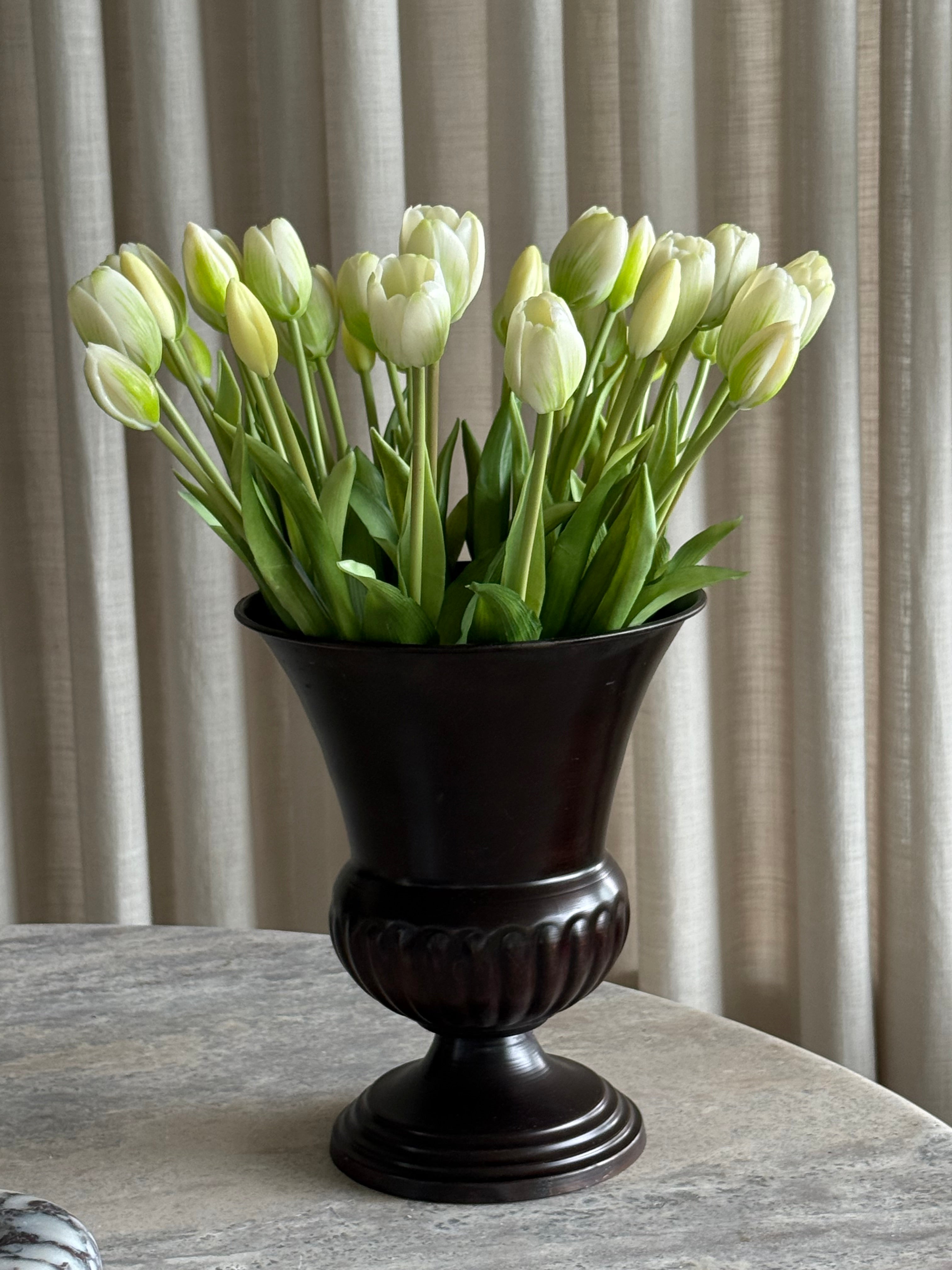 Eclipse vase