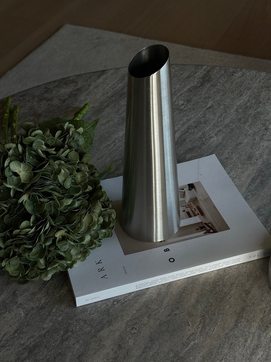 VKW steel vase