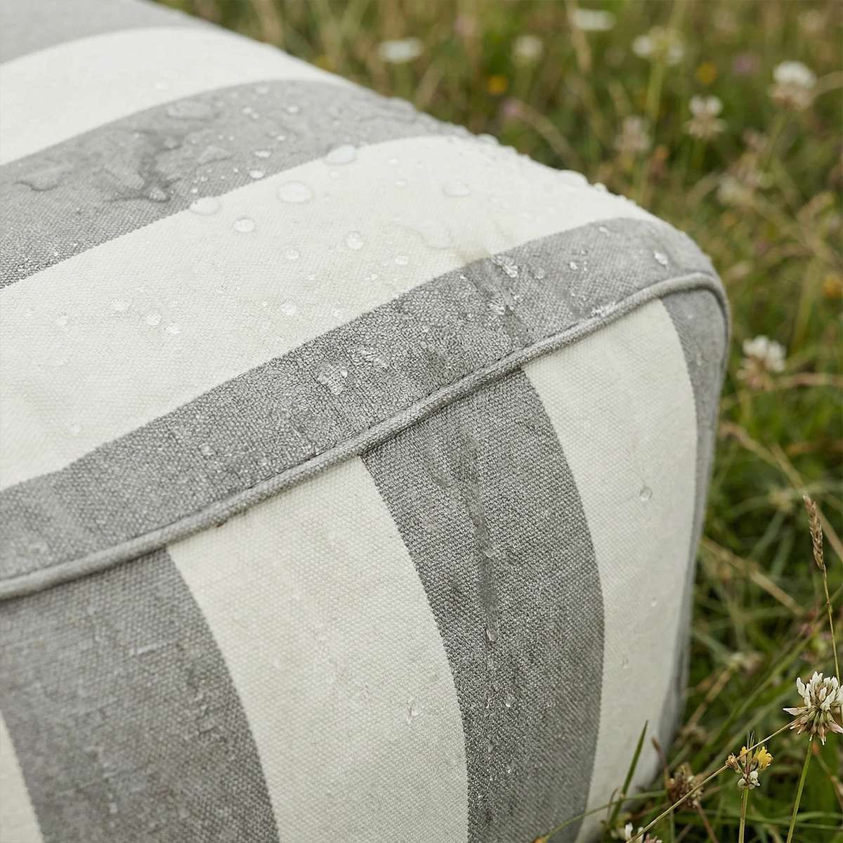 Mollis stol og puff beige