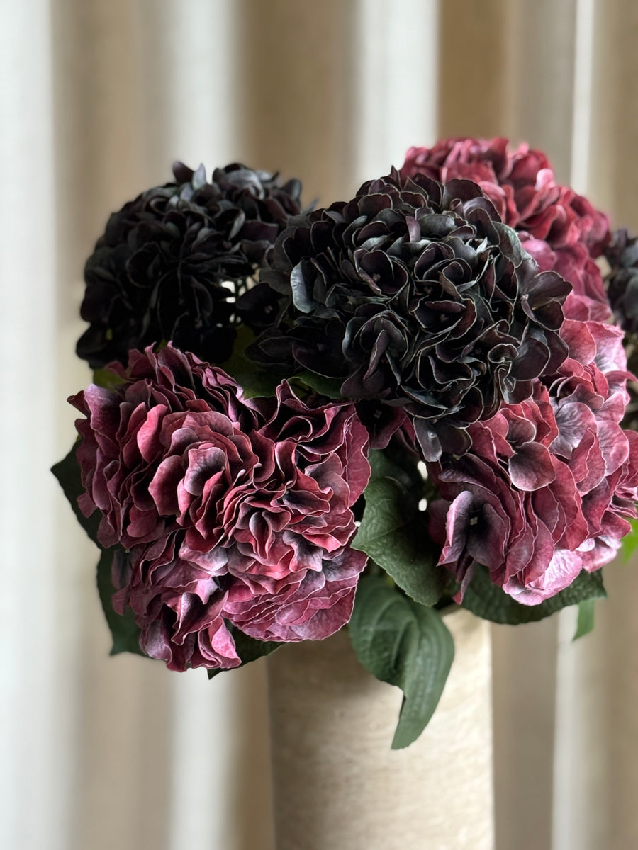 Hortensiabukett burgundy