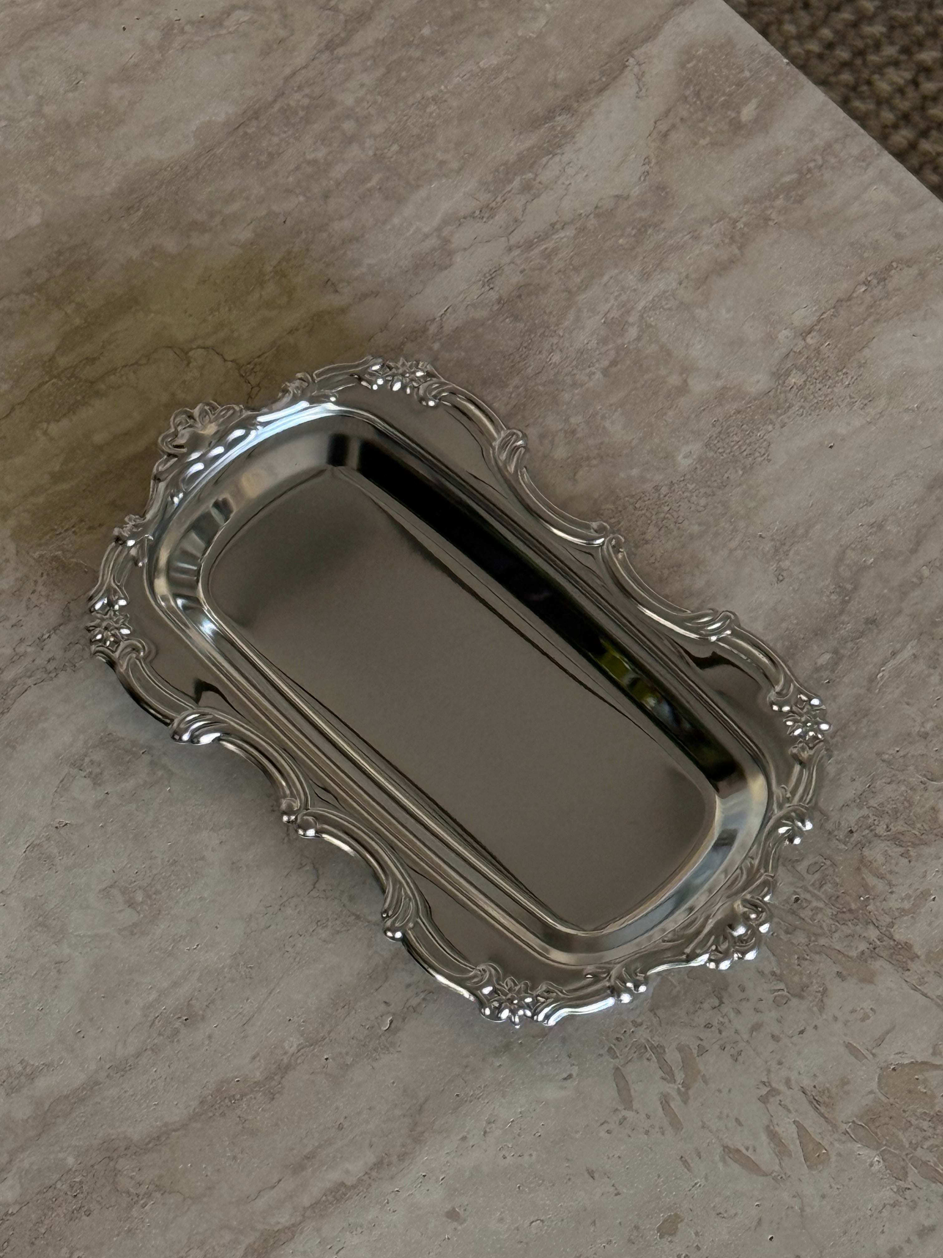 Frame tray