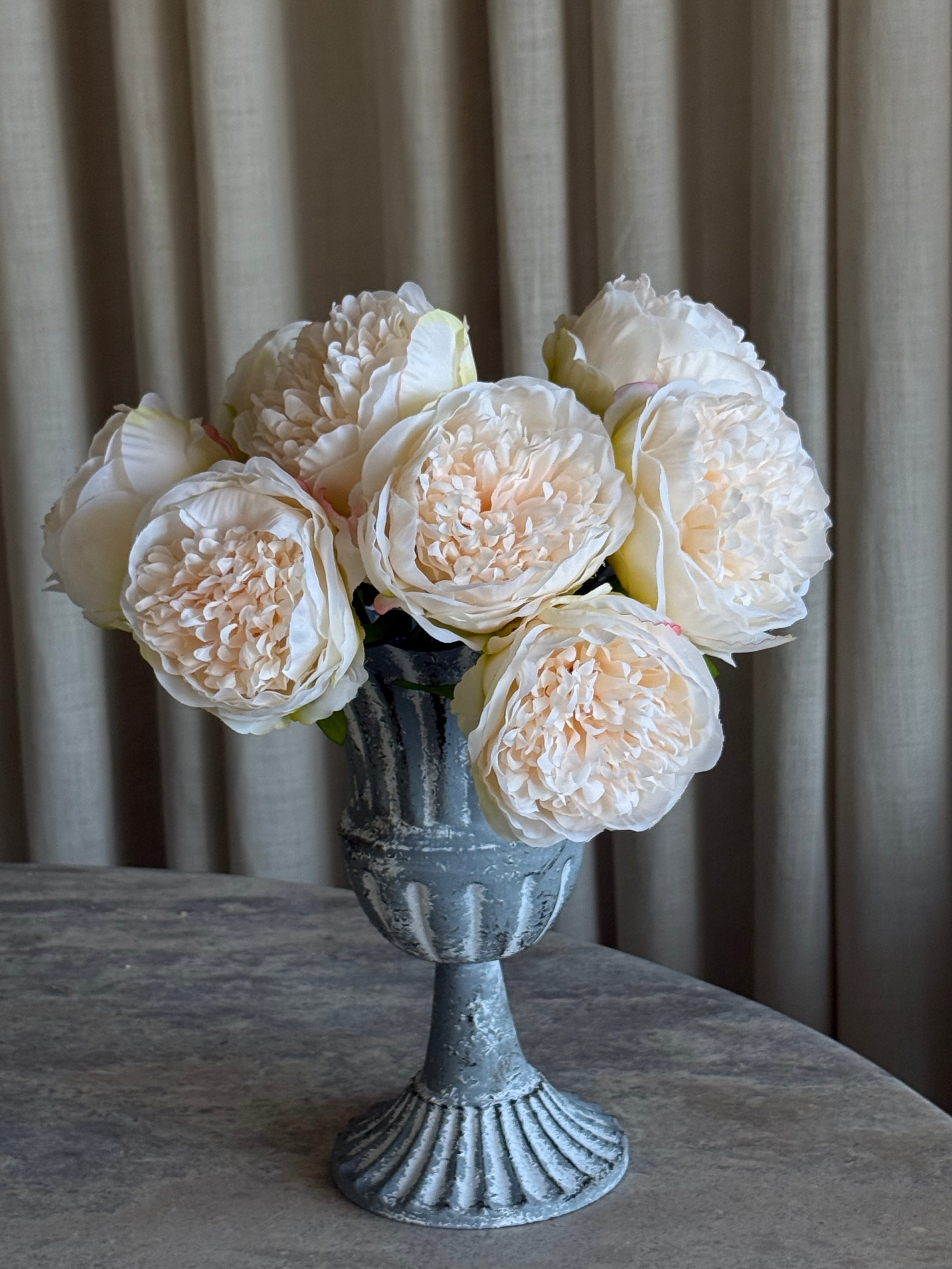 Isadora vase