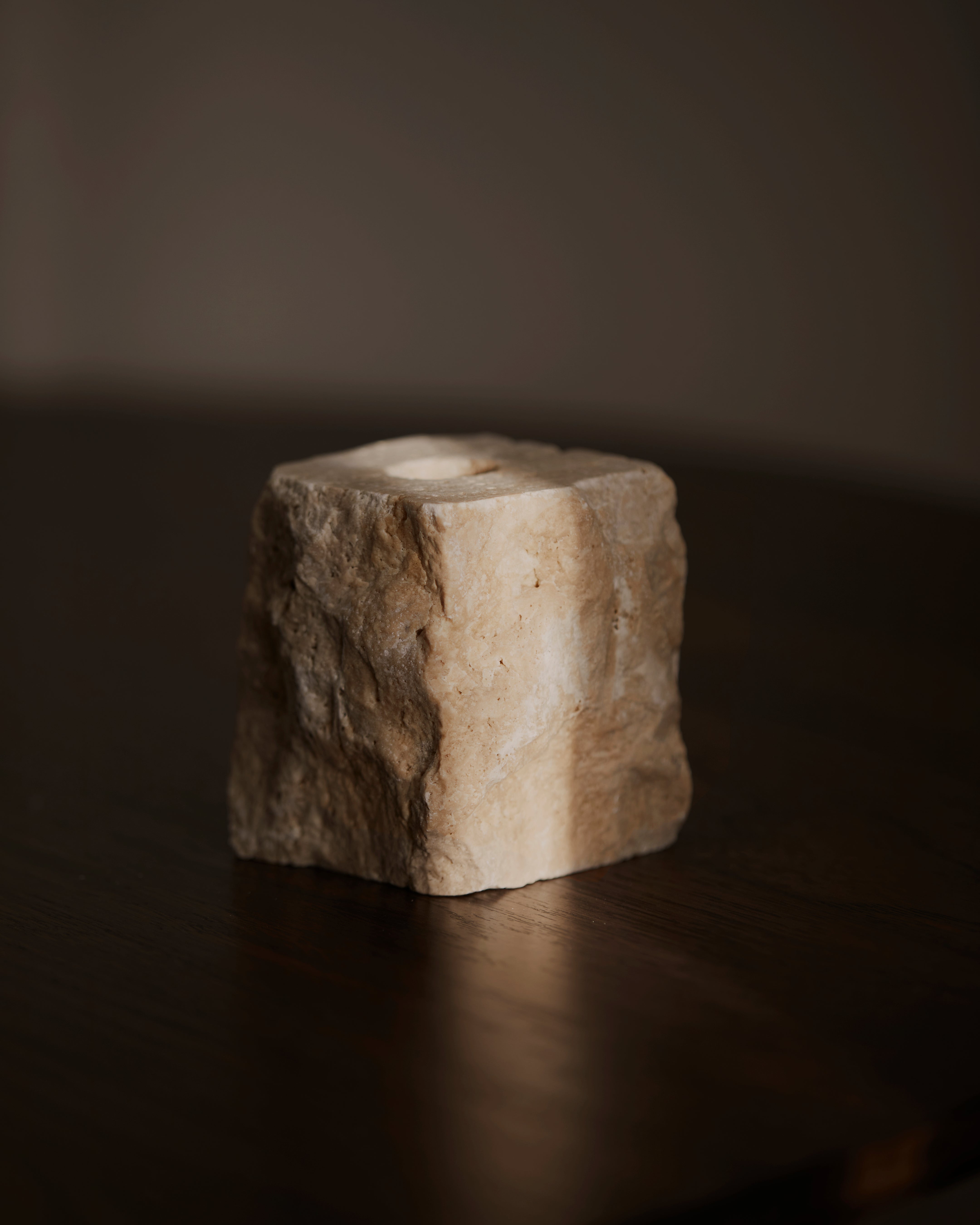 Luce lav lys travertin